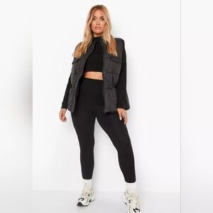 NWT BOOHOO PLUS BLACK PUFFER OVERSIZED UTILITY VEST  CINCHED WAIST